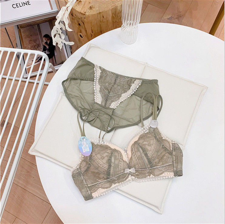 Sweet Large Ladies Bras Cross Back Bra Black Lace Panties Without Steel Ring